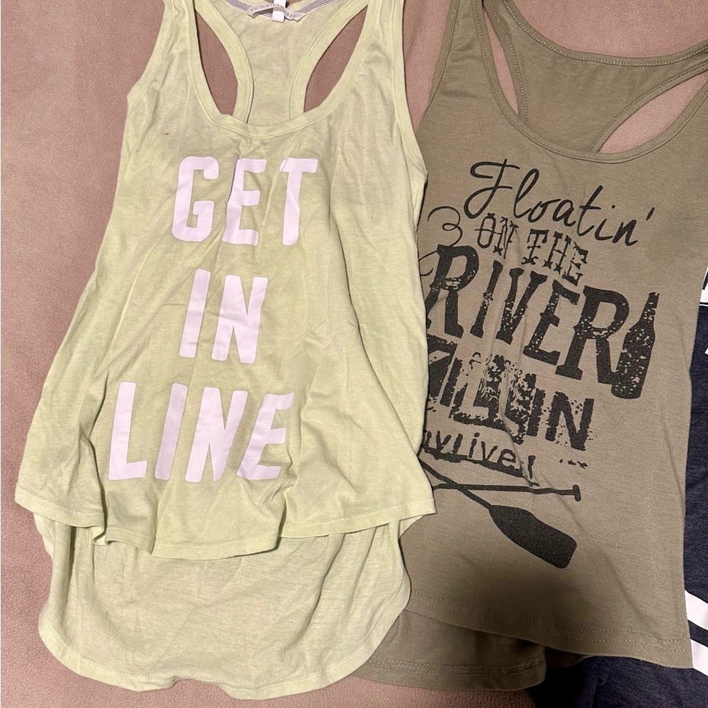Tank top bundle - Picture 4 of 8